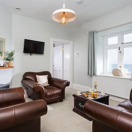 Holiday home Nimbus Saint Merryn