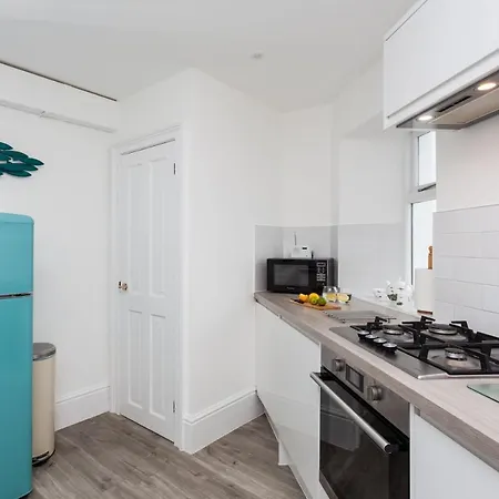 Holiday home Nimbus Saint Merryn
